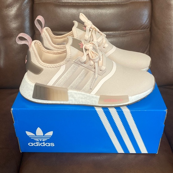 Adidas NMD R1 Women’s Sneaker W8 - Picture 1 of 6